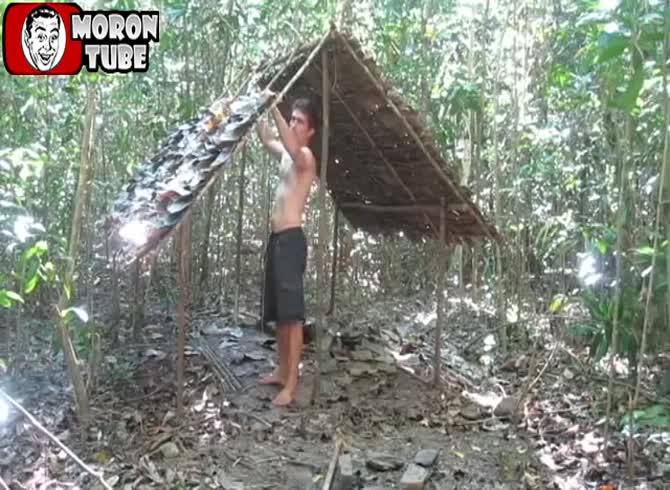 Video :He uses crude methods to construct a shelter
